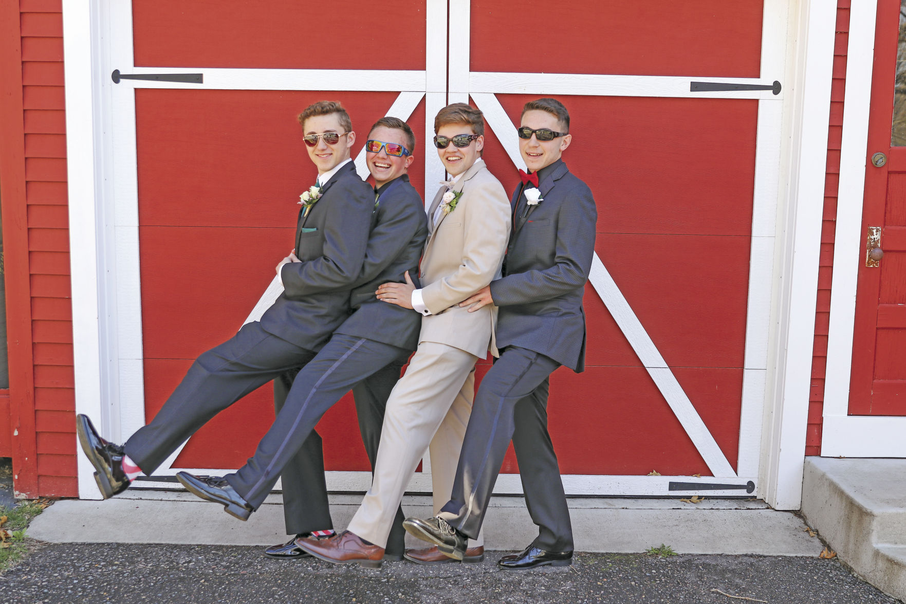 Princeton Prom 8638 Inside Page Group 4.jpg